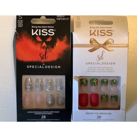 Kiss Sol Nails 2 Pk Halloween and Christmas  NIB - Picture 1 of 1